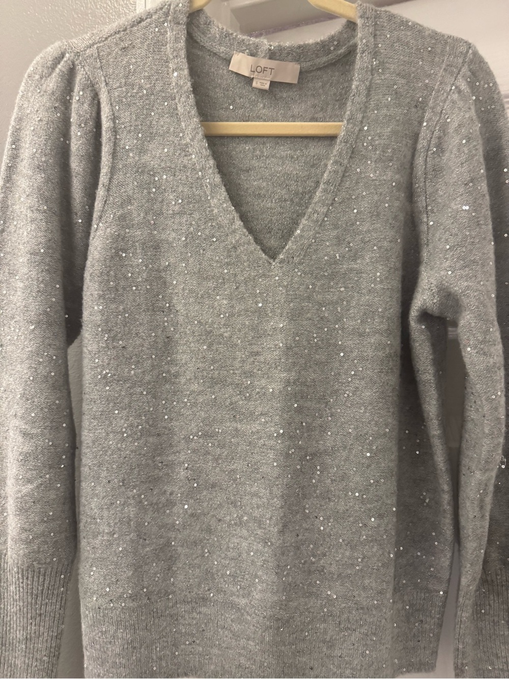 LOFT Silver-Gray V-Neck Sequin Sweater Size Small
